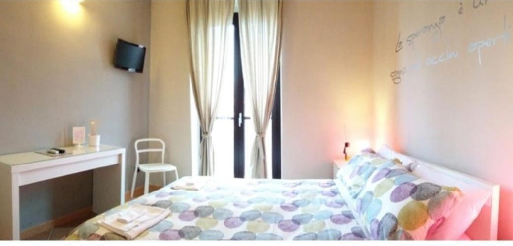 Bed And Breakfast Charming House Barletta Exterior photo