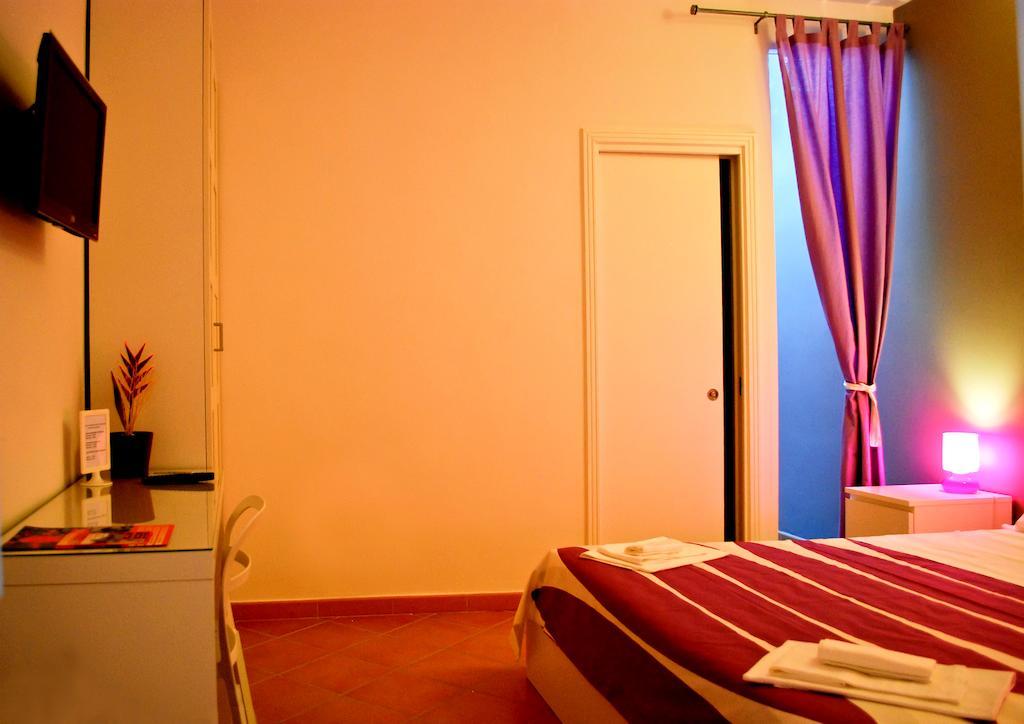 Bed And Breakfast Charming House Barletta Room photo
