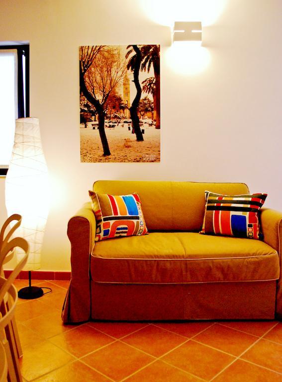 Bed And Breakfast Charming House Barletta Room photo